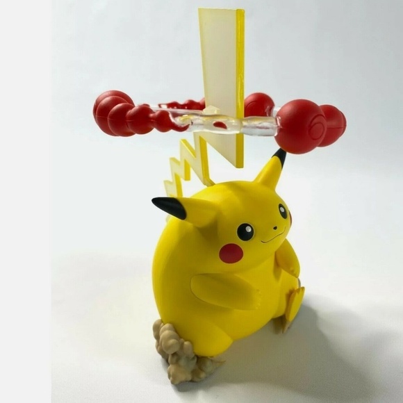 Pokémon Pikachu Celebrations 25th Anniversary VMAX Figure Collectibles - Picture 4 of 4
